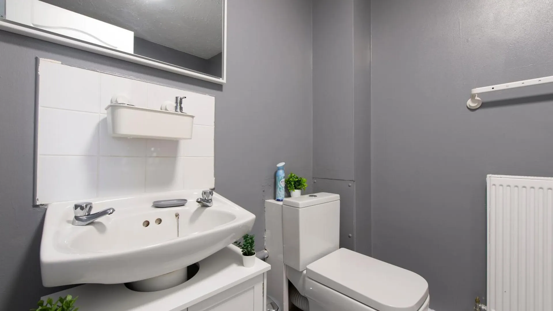 Stylish 2 Bed House Near O2 Arena, Excel & City Airport London Holiday home