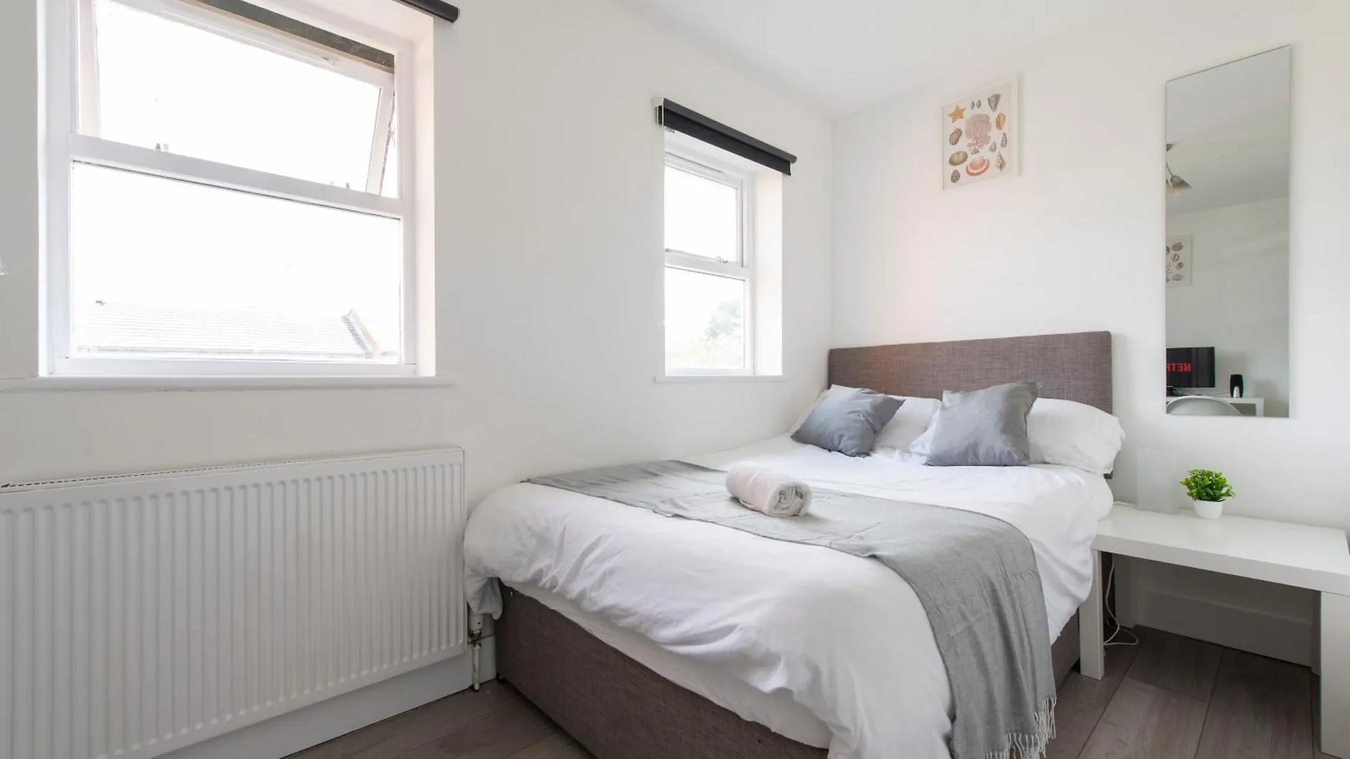 Stylish 2 Bed House Near O2 Arena, Excel & City Airport London 0*,  United Kingdom