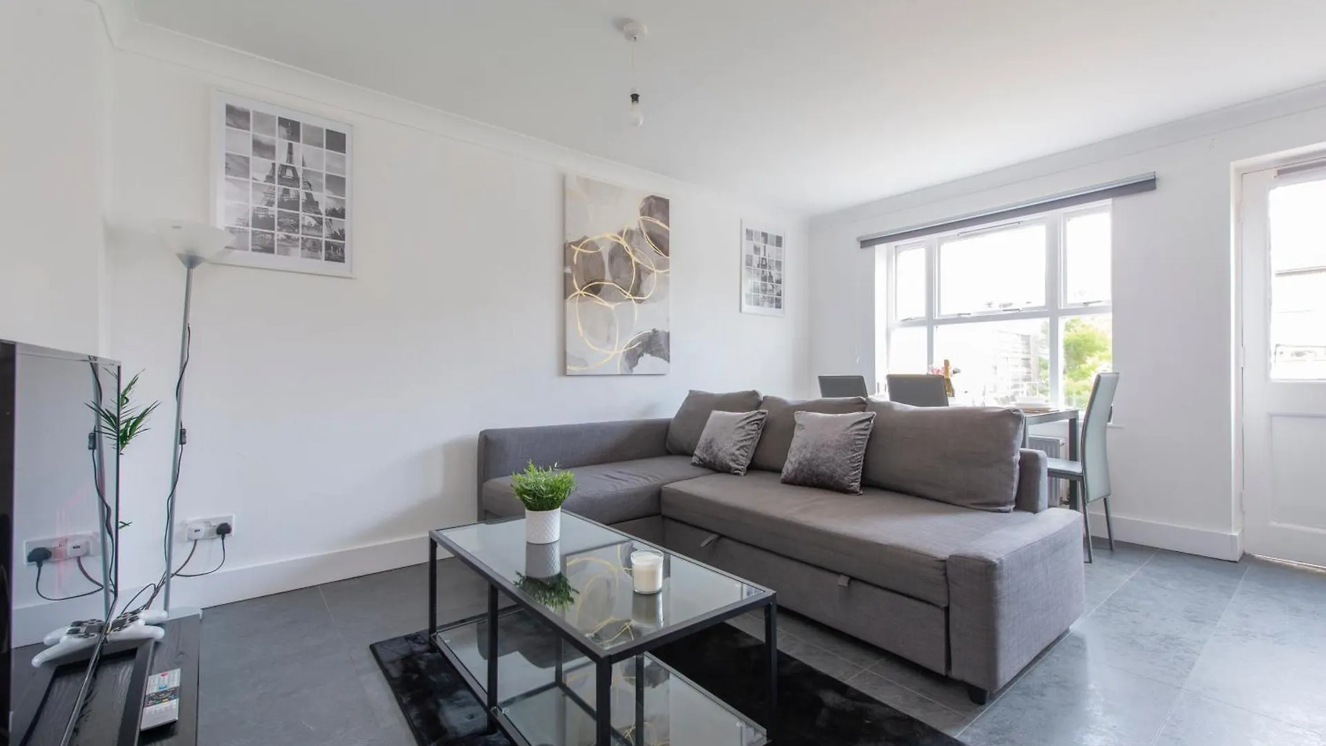 Stylish 2 Bed House Near O2 Arena, Excel & City Airport London