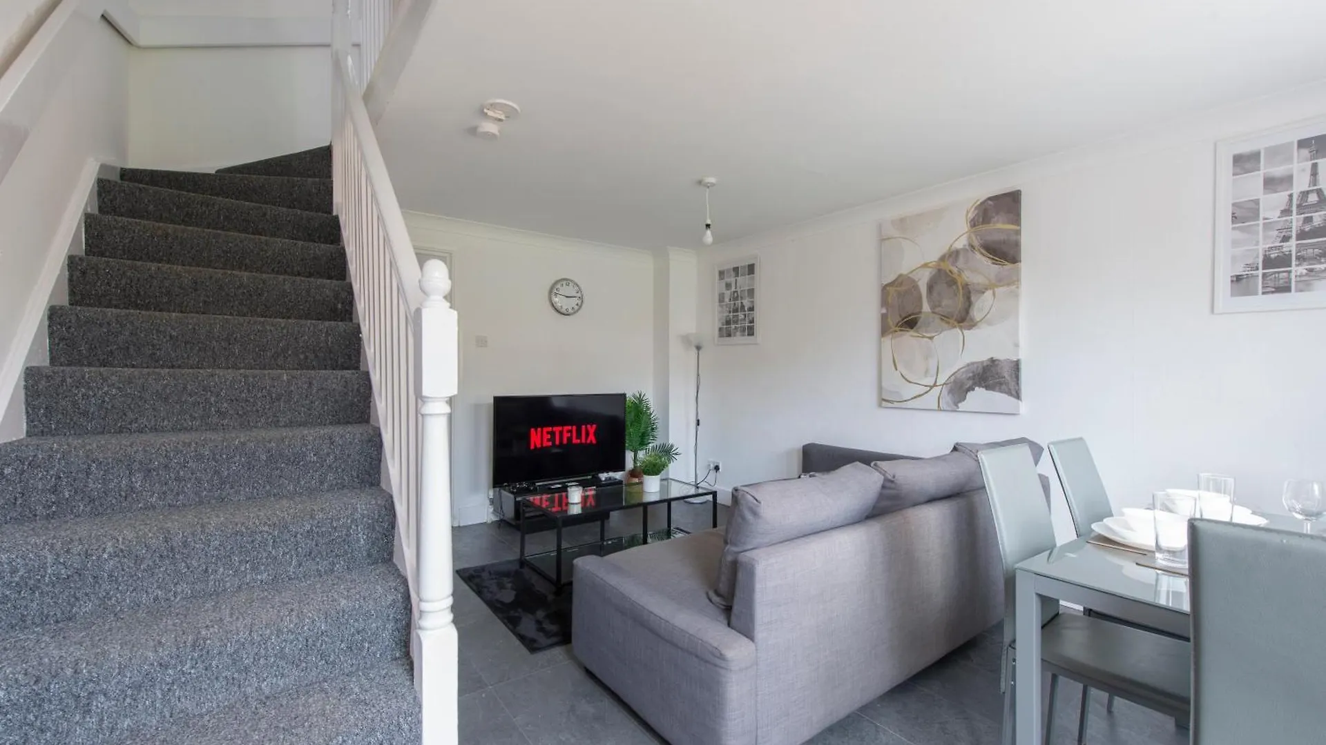 Stylish 2 Bed House Near O2 Arena, Excel & City Airport London