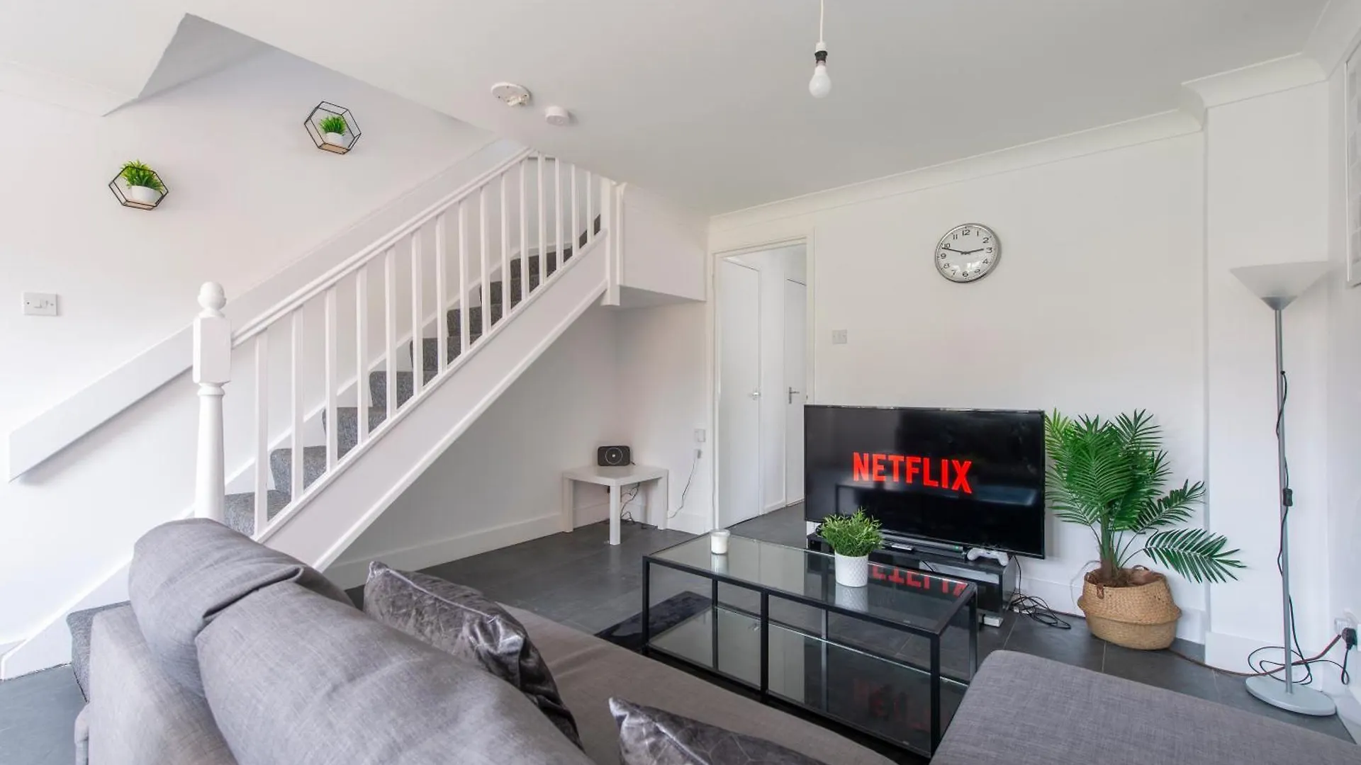 Holiday home Stylish 2 Bed House Near O2 Arena, Excel & City Airport London